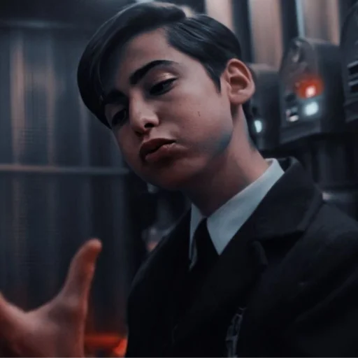 😇 Стикер «Aidan Gallagher» для Telegram