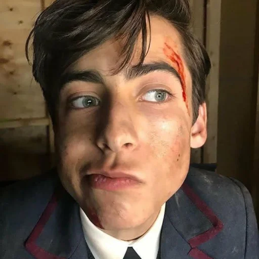 🤘 Стикер «Aidan Gallagher» для Telegram