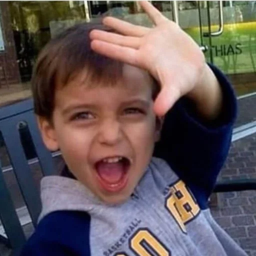 😜 Стикер «Aidan Gallagher» для Telegram