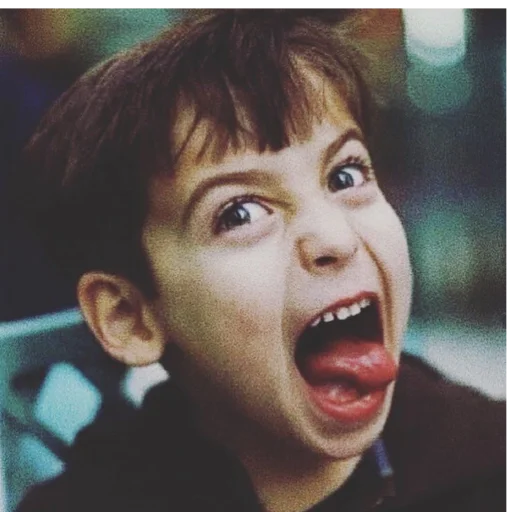 😝 Стикер «Aidan Gallagher» для Telegram