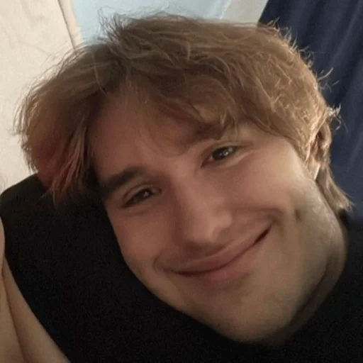 🙃 Стикер «Акулич и Кореш» для Telegram