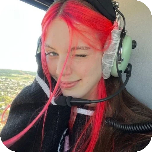 🥰 Стикер «Akyuliych» для Telegram