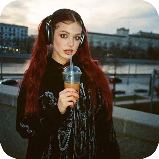 😎 Стикер «Akyuliych» для Telegram