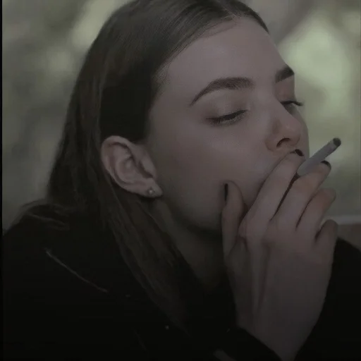 🌷 Стикер «Alaska Young» для Telegram