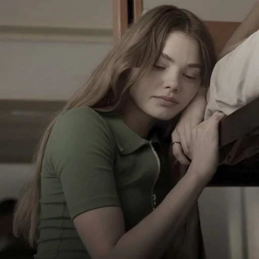 🌷 Стикер «Alaska Young» для Telegram