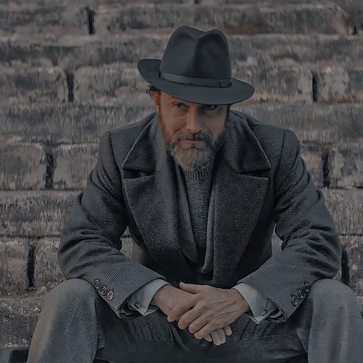 🎬 Стикер «Альбус Дамблдор» для Telegram