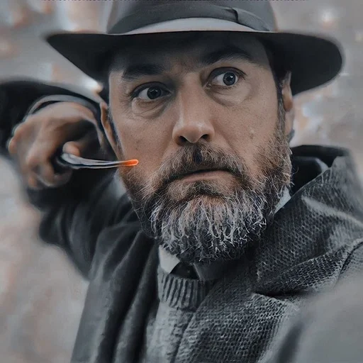 🎬 Стикер «Альбус Дамблдор» для Telegram