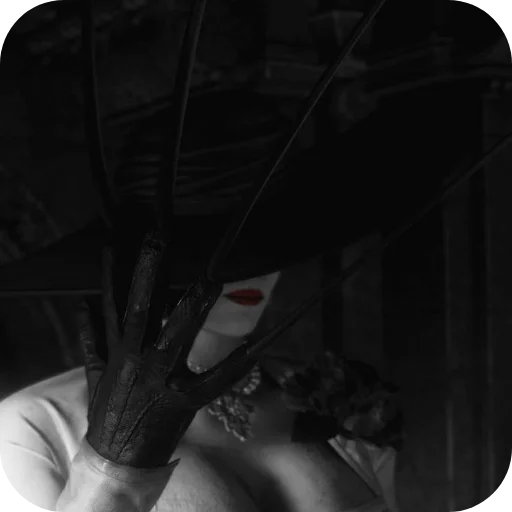 🤚 Стикер «Alcina Dimitrescu» для Telegram