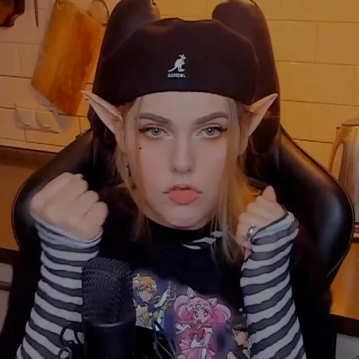👊 Стикер «AlinaRinRin Emotes» для Telegram