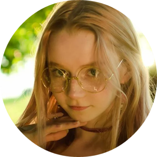 👩 Стикер «Alinapack» для Telegram