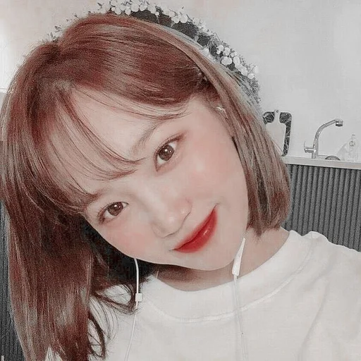 💗 Стикер «kim chaewon» для Telegram