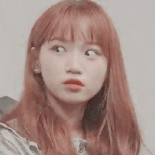 Стикерпак kim chaewon для Telegram