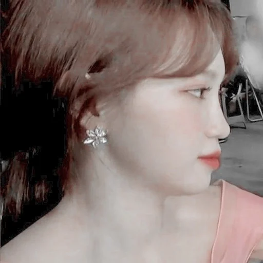 💗 Стикер «kim chaewon» для Telegram