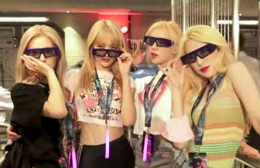 🕶 Стикер «(G)I-DLE» для Telegram