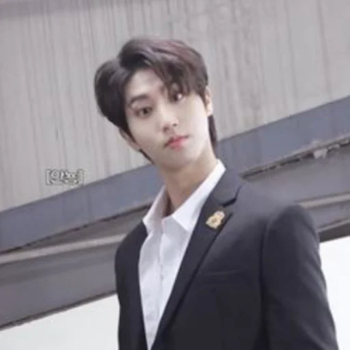 🤨 Стикер «all my kpop love» для Telegram