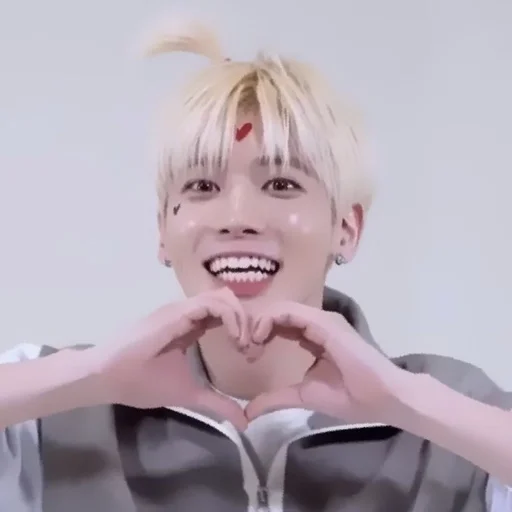 🇵🇼 Стикер «Kang Taehyun» для Telegram