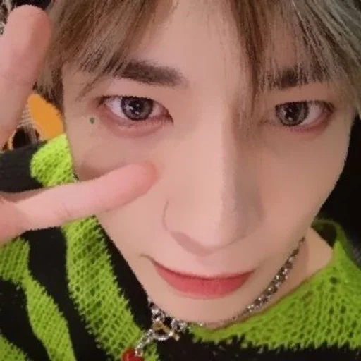 🇵🇼 Стикер «Kang Taehyun» для Telegram