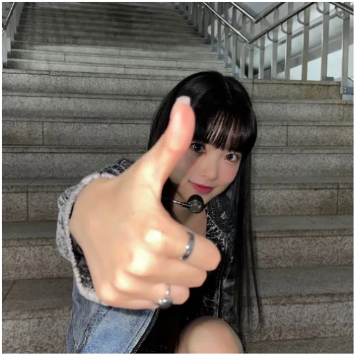 👍 Стикер «київський arara gomen» для Telegram