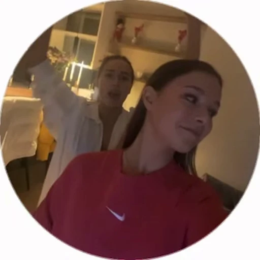 🤩 Стикер «Анна & Изабо» для Telegram