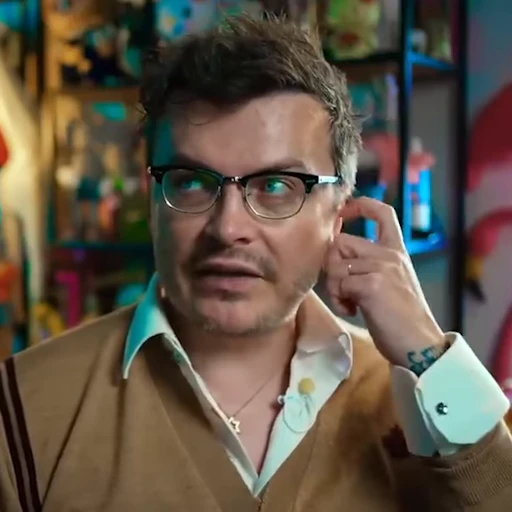 🤔 Стикер «Anton S» для Telegram