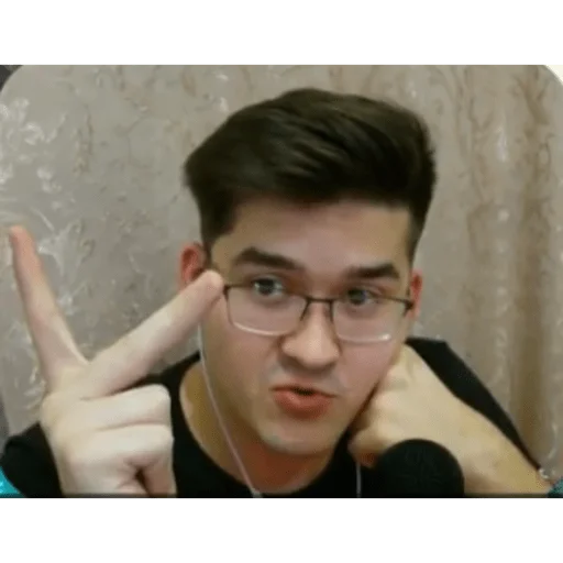 ✌ Стикер «Анварчик)» для Telegram