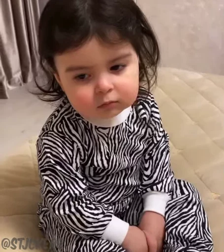 😪 Стикер «همچی اینجاس» для Telegram