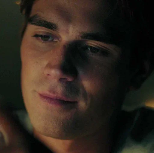 🌿 Стикер «Archie KJ Apa» для Telegram