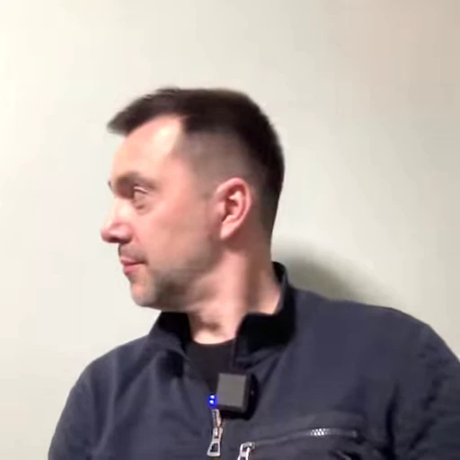 😼 Стикер «Arestovich» для Telegram