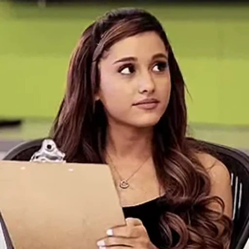 🤩 Стикер «Ariana Grande Videopack» для Telegram