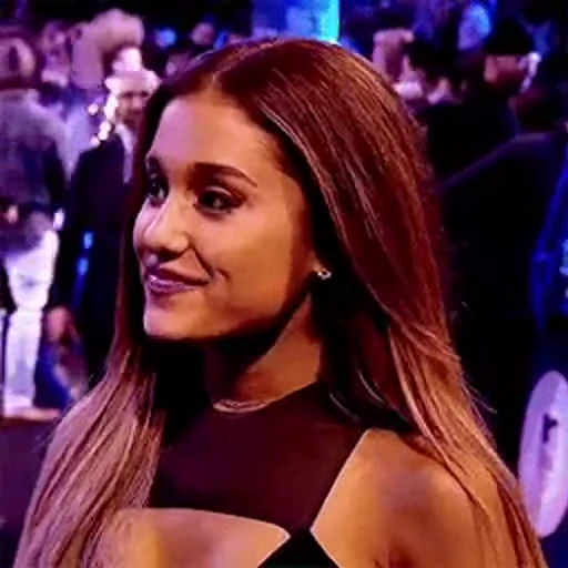 🤩 Стикер «Ariana Grande Videopack» для Telegram
