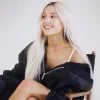 Стикер 18 Ariana Grande