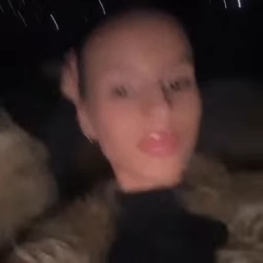👸 Стикер «arigins» для Telegram