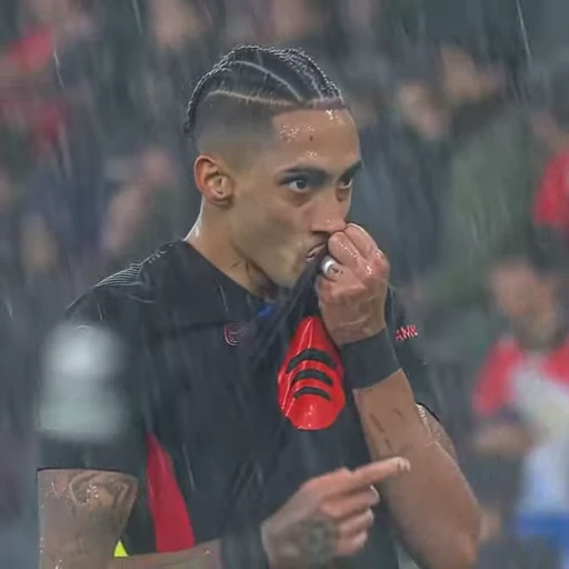 ❤️‍🔥 Стикер «Football» для Telegram