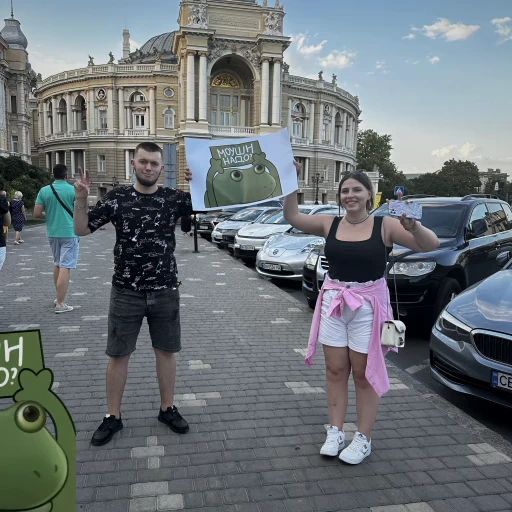 💚 Стикер «frogs» для Telegram