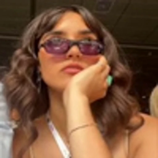 🤩 Эмодзи «Asha Banks» для Telegram