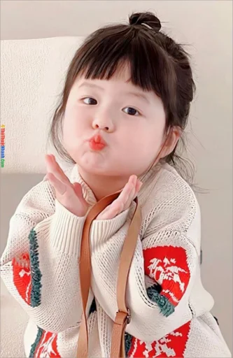 🦋 Стикер «Asian» для Telegram