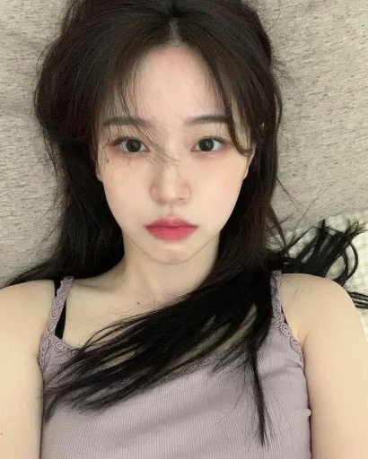 🦋 Стикер «Asian» для Telegram