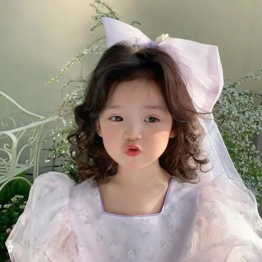 🦋 Стикер «Asian» для Telegram