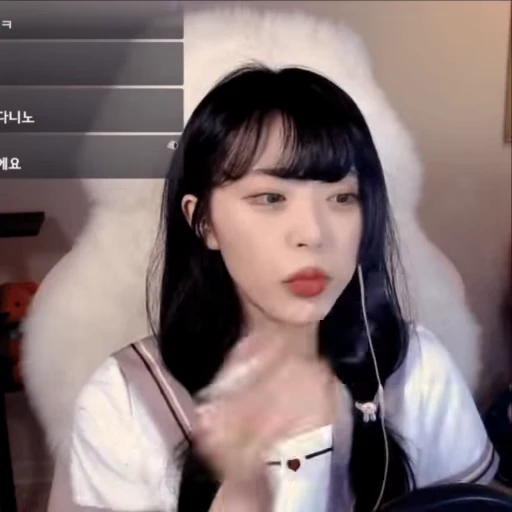 🫠 Стикер «asian random» для Telegram