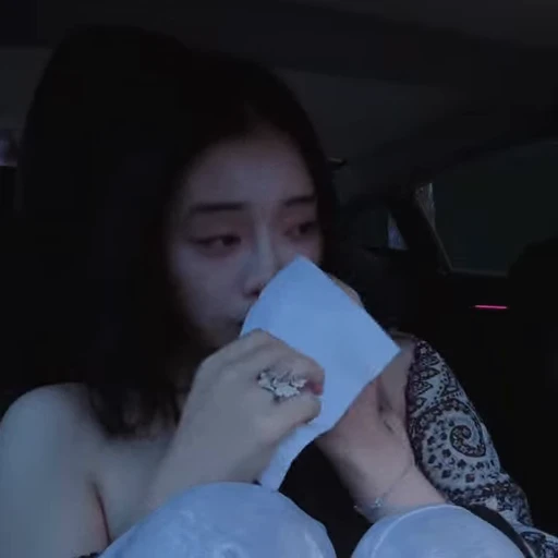 😢 Стикер «asian random» для Telegram