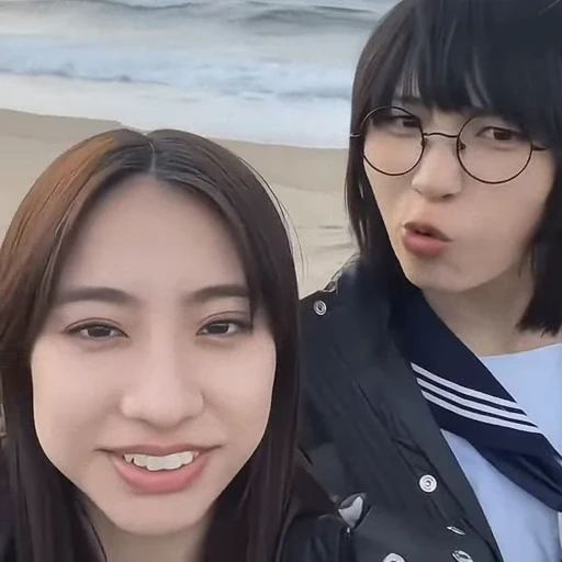 🤩 Стикер «atarashii gakkou» для Telegram