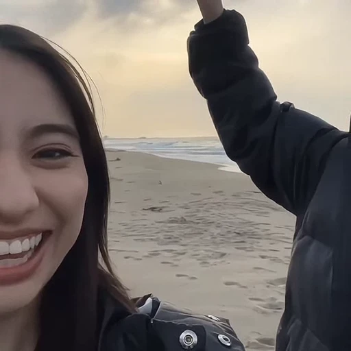 🤩 Стикер «atarashii gakkou» для Telegram