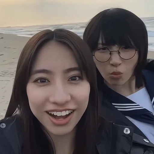 🤩 Стикер «atarashii gakkou» для Telegram