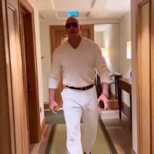 😎 Стикер «The Rock» для Telegram