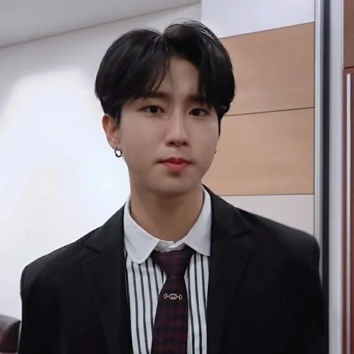 🤍 Стикер «jisung» для Telegram
