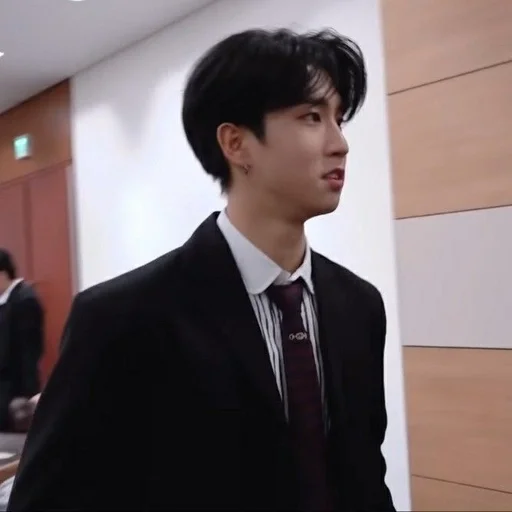 🤍 Стикер «jisung» для Telegram