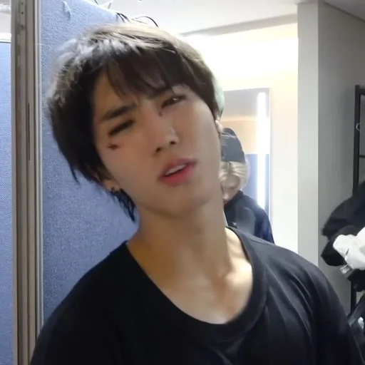 🤍 Стикер «jisung» для Telegram