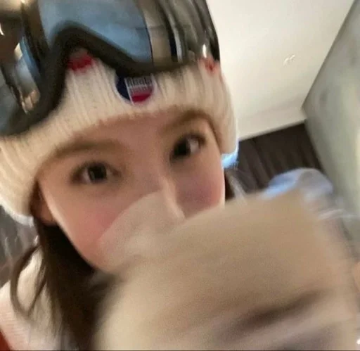 🤎 Стикер «nayeon» для Telegram