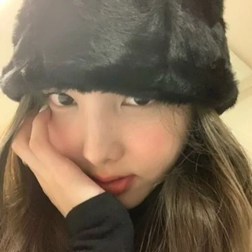 🤎 Стикер «nayeon» для Telegram