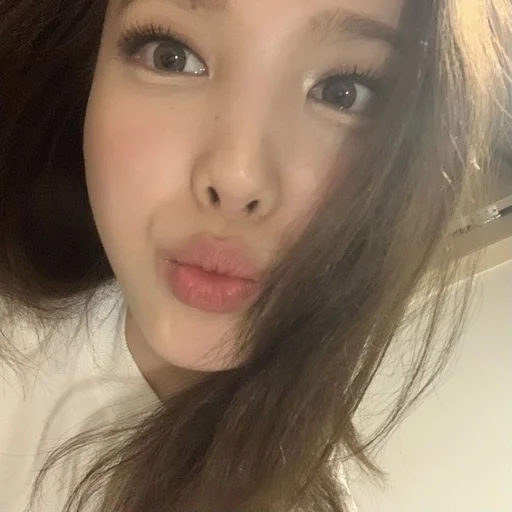 🤎 Стикер «nayeon» для Telegram